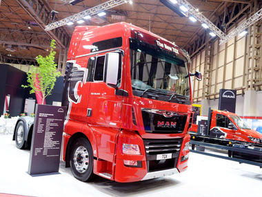 CV Show Lorry